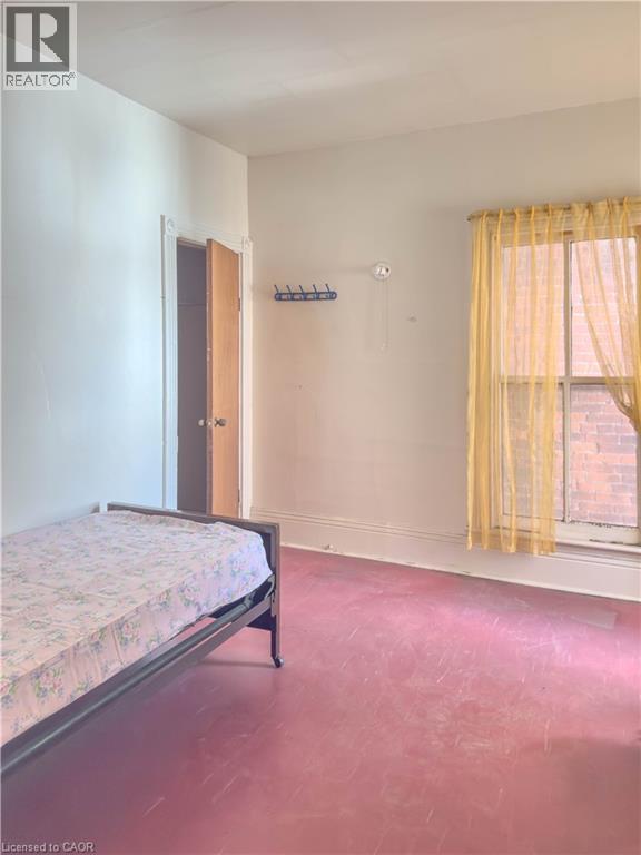 183 Wilson Street, Hamilton, ON - Indoor Photo Showing Bedroom