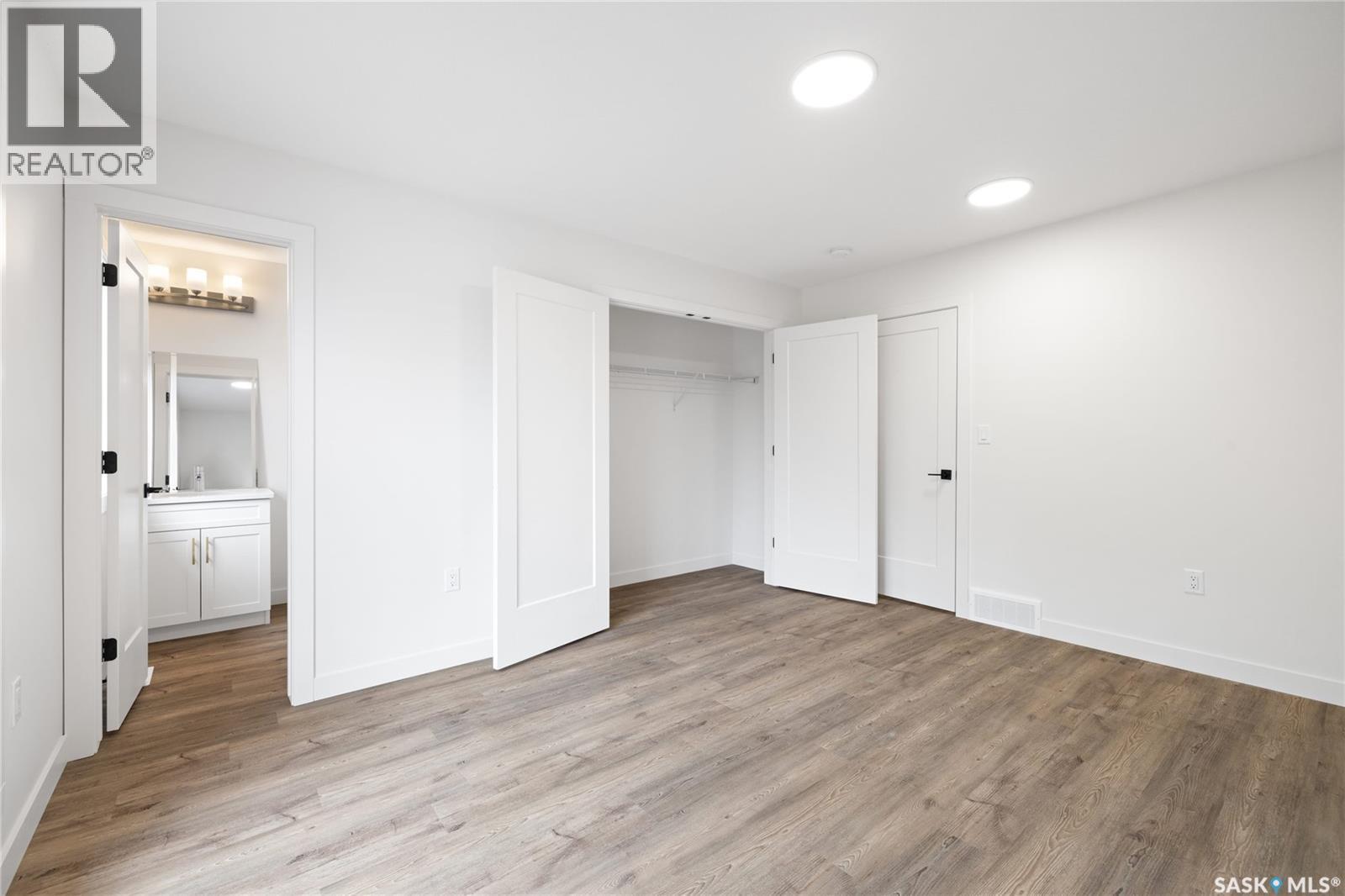 75 3Rd Avenue, Lumsden, SK - Indoor Photo Showing Other Room