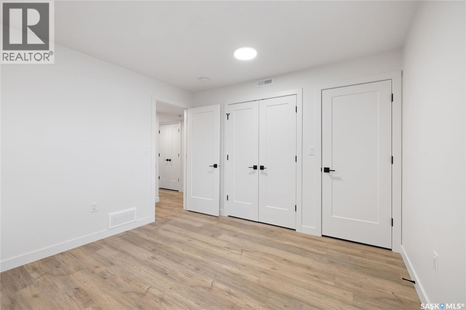 75 3Rd Avenue, Lumsden, SK - Indoor Photo Showing Other Room