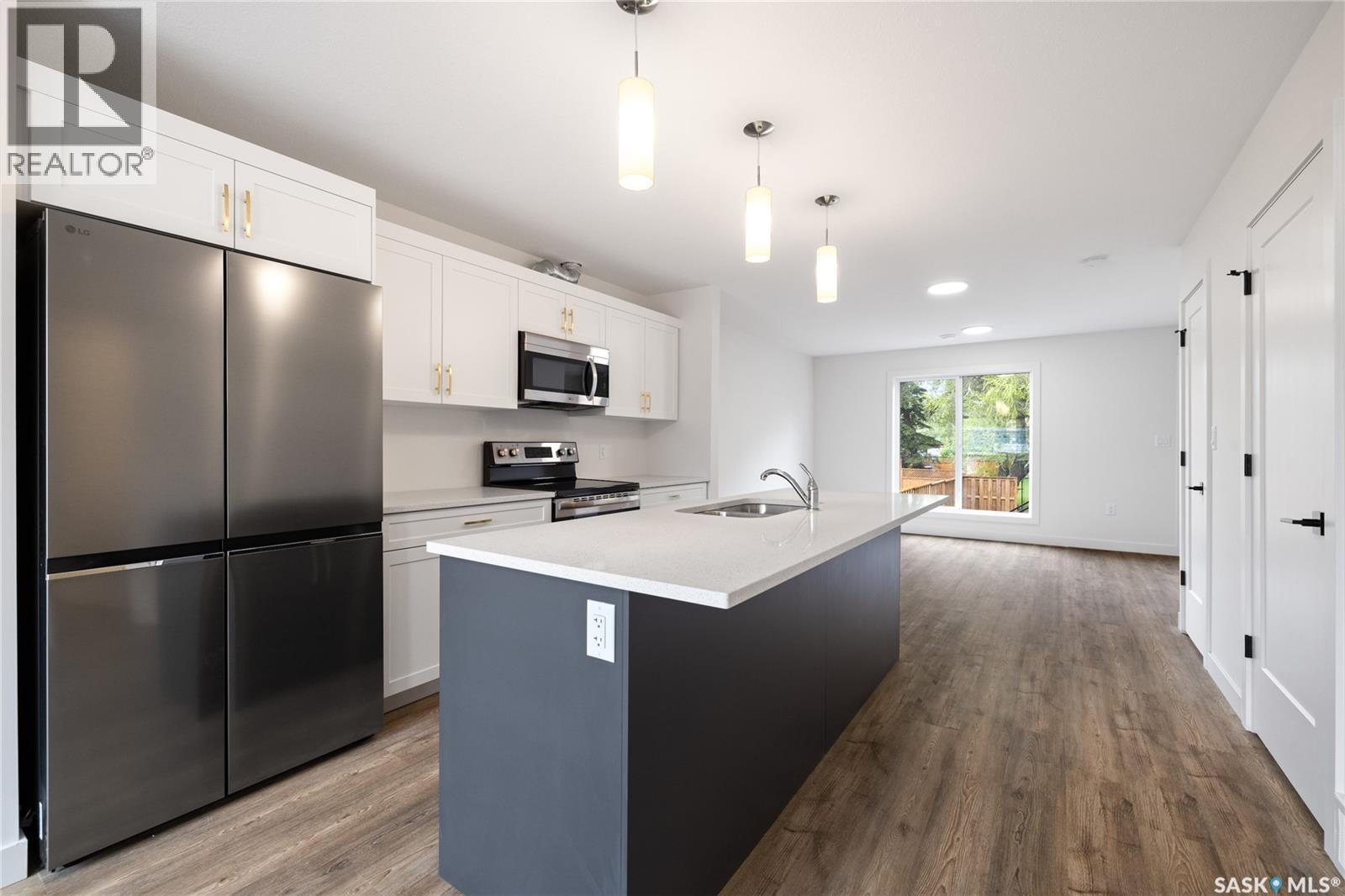 75 3Rd Avenue, Lumsden, SK - Indoor Photo Showing Kitchen With Stainless Steel Kitchen With Upgraded Kitchen