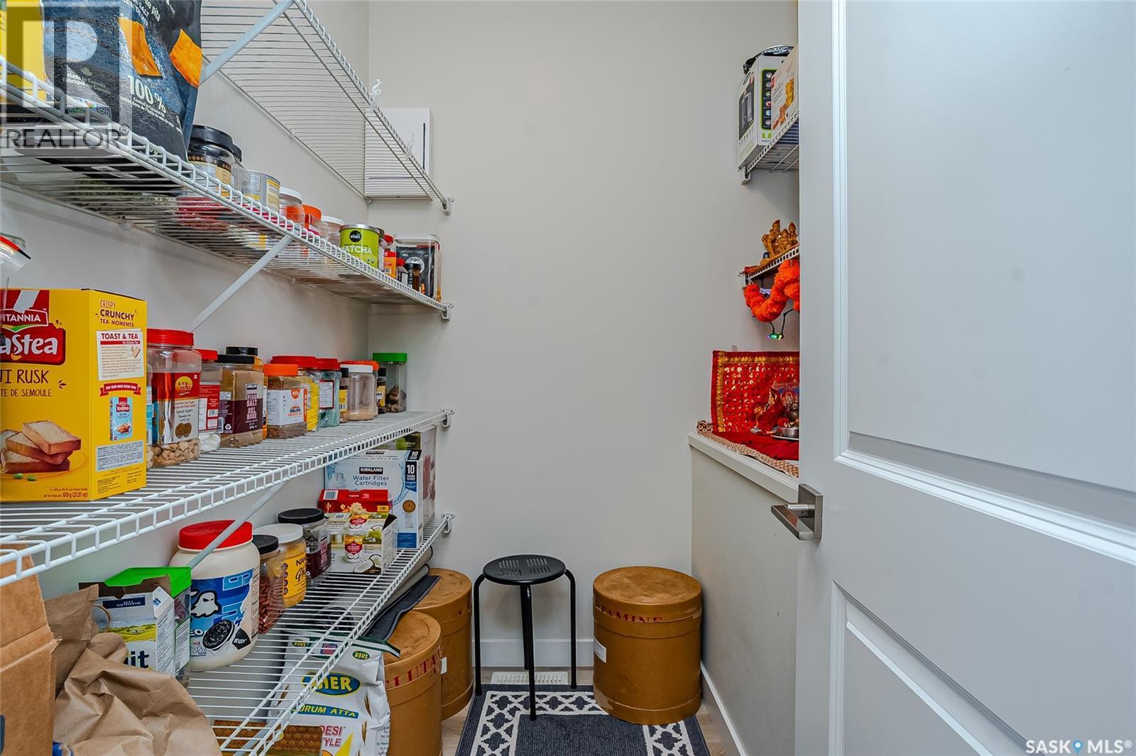 170 East Hampton Boulevard, Saskatoon, SK - Indoor With Storage