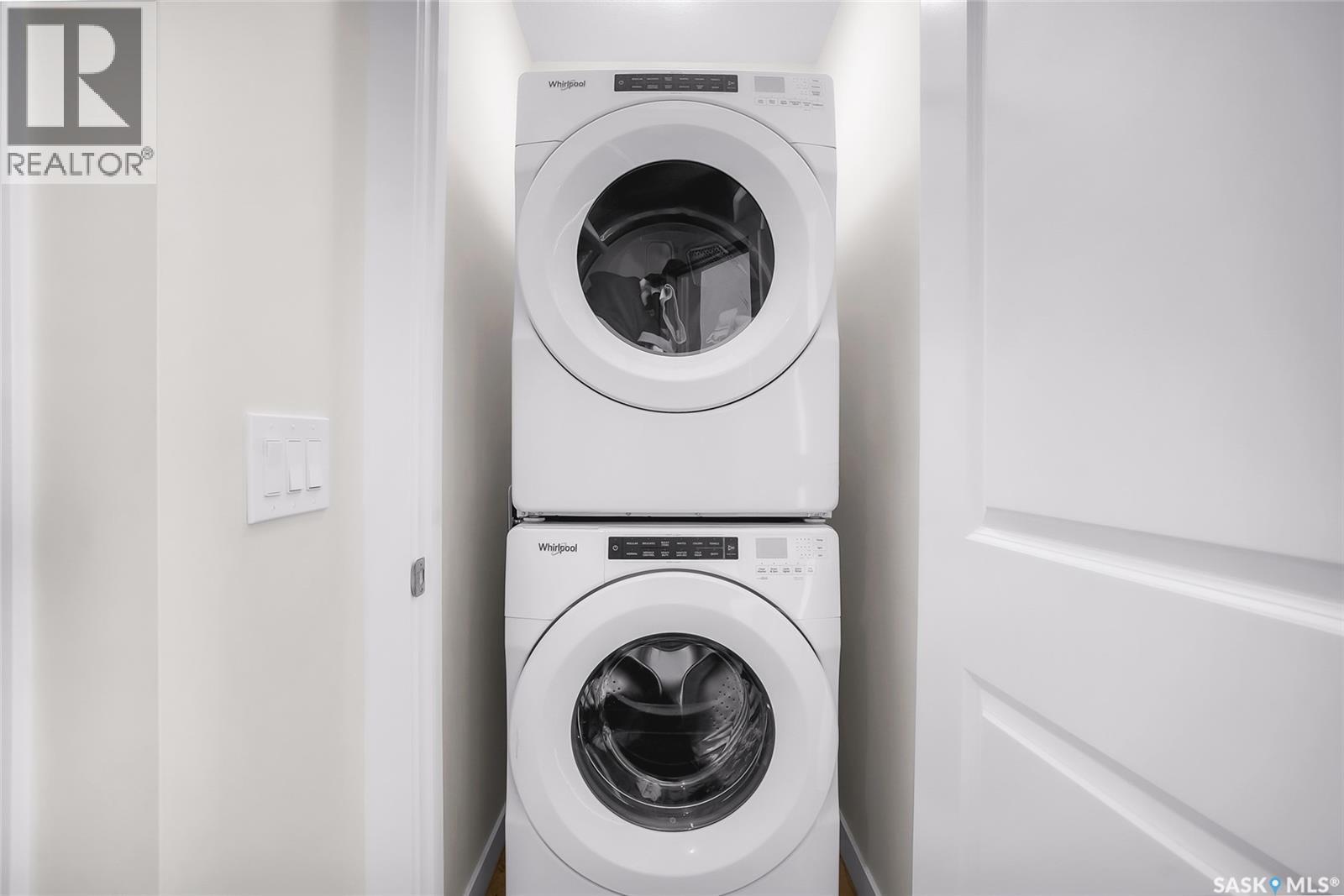 170 East Hampton Boulevard, Saskatoon, SK - Indoor Photo Showing Laundry Room