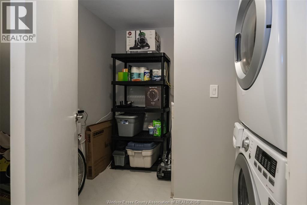 540 Ouellette Unit# 3F, Windsor, ON - Indoor Photo Showing Laundry Room