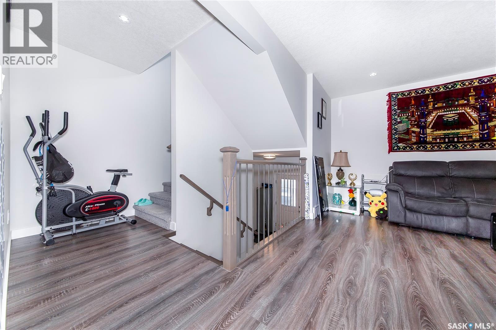 4166 Diefenbaker Drive, Saskatoon, SK - Indoor