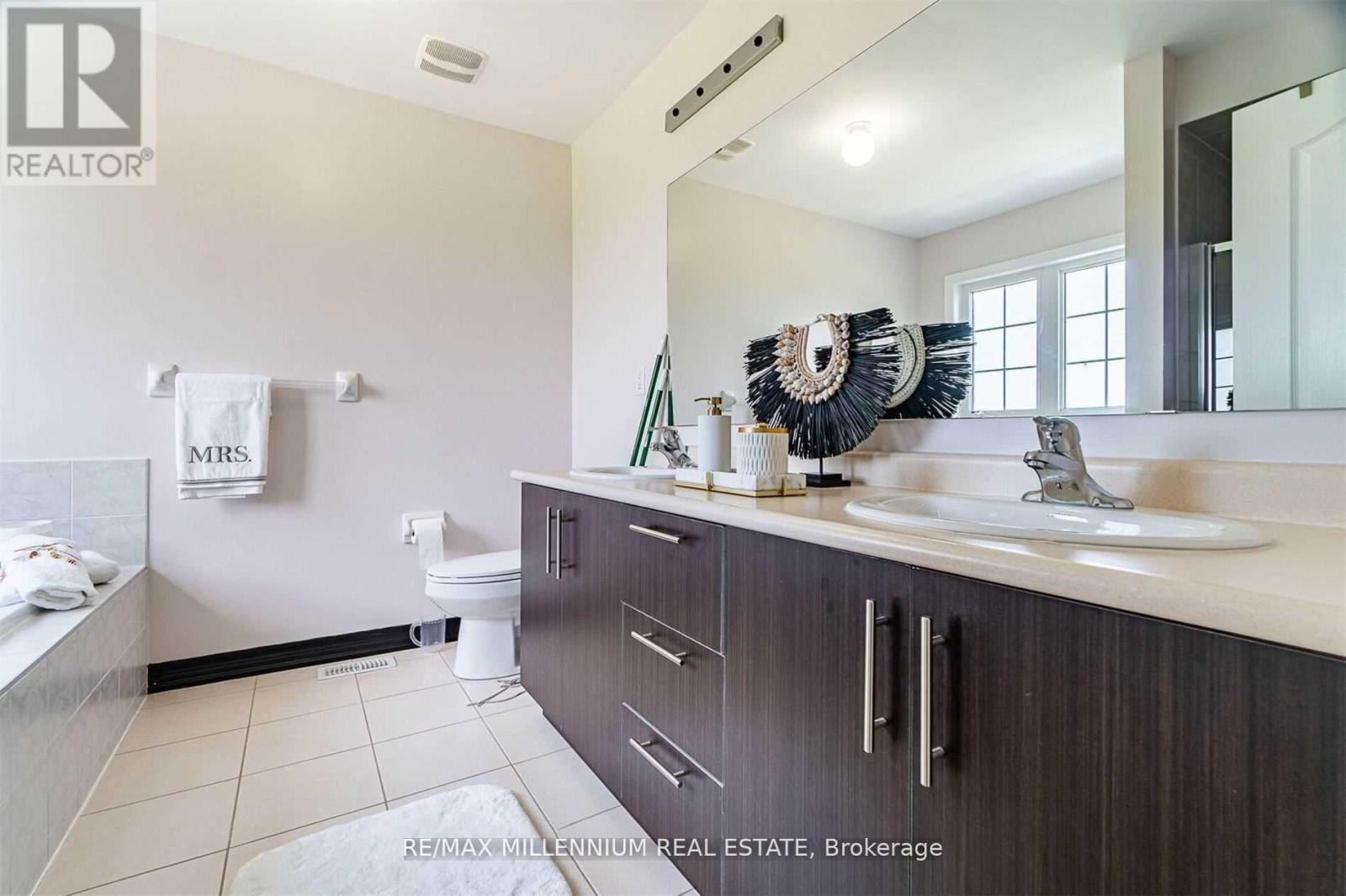 19 Durango Drive, Brampton, ON - Indoor Photo Showing Bathroom