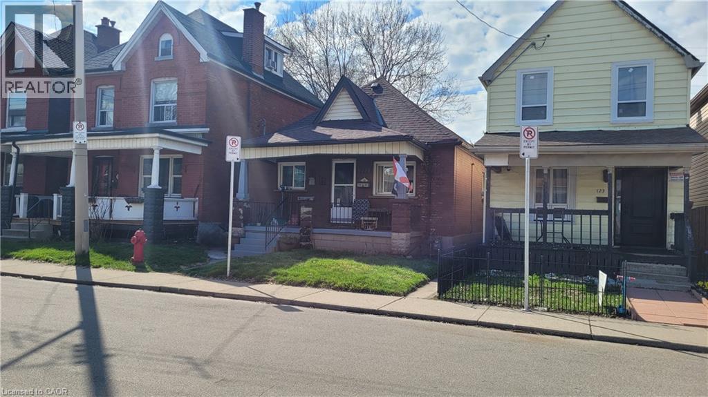 121 Gibson Avenue, Hamilton, ON - Outdoor With Facade