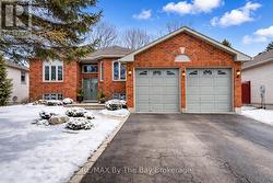 26 BROUWER CRESCENT Wasaga Beach, ON L9Z 1L8