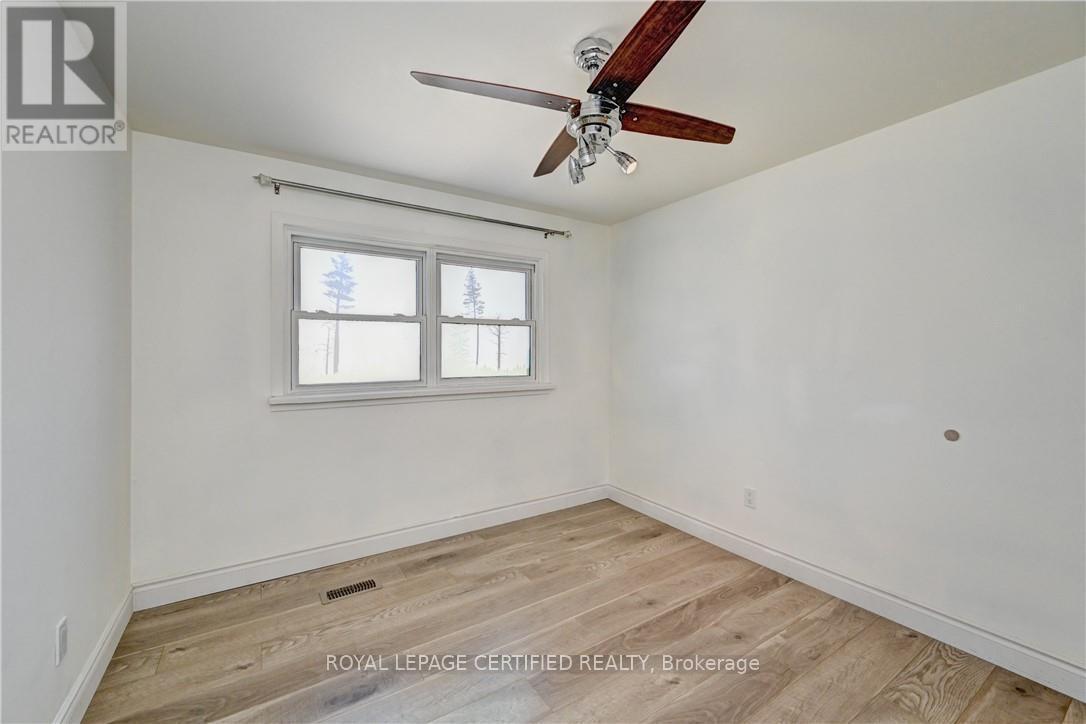 476 Prospect Avenue, Kitchener, ON - Indoor Photo Showing Other Room