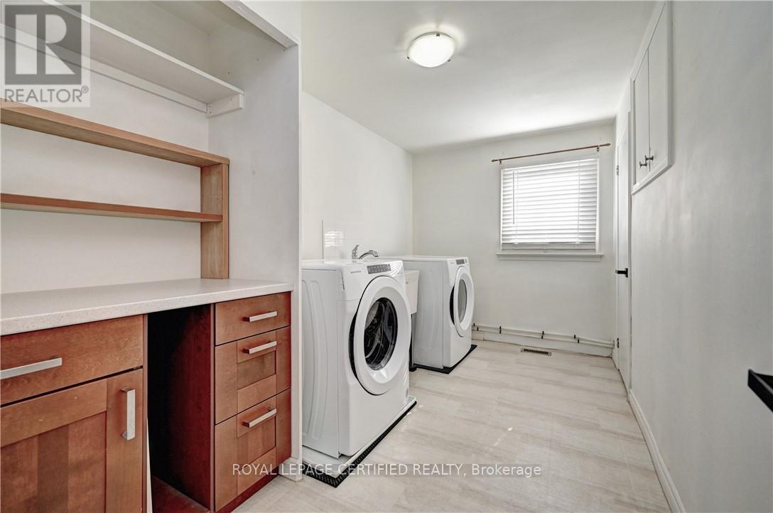 476 Prospect Avenue, Kitchener, ON - Indoor Photo Showing Laundry Room