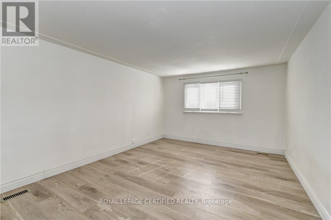 476 Prospect Avenue, Kitchener, ON - Indoor Photo Showing Other Room
