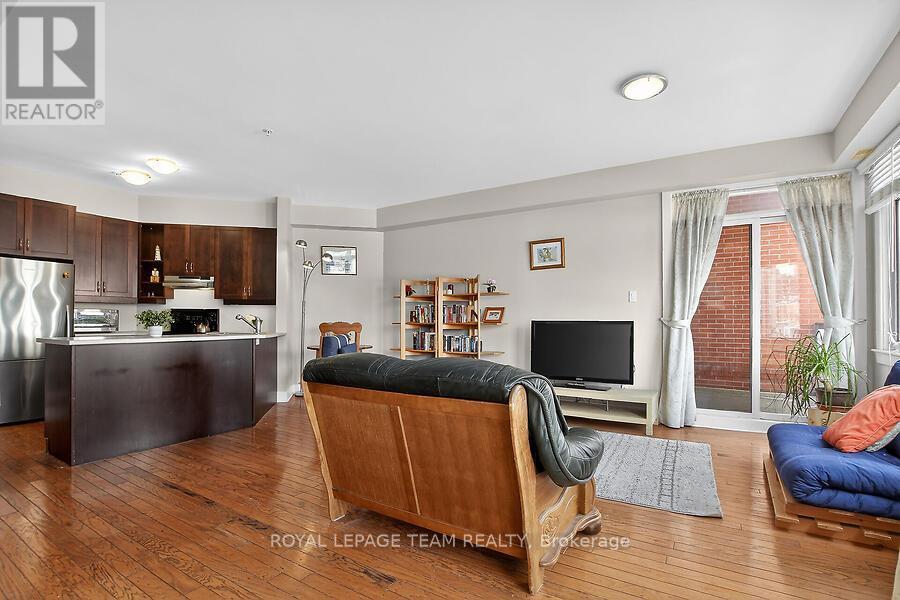 B204 - 124 Guigues Avenue, Ottawa, ON - Indoor
