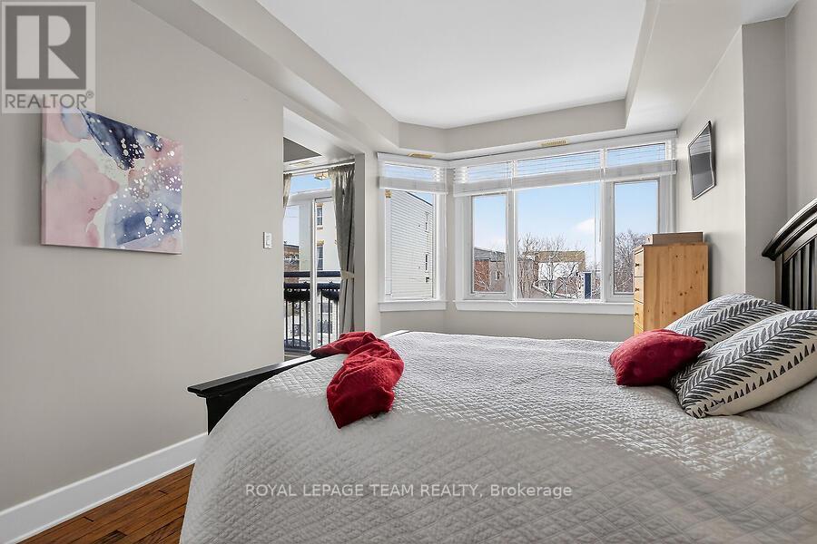 B204 - 124 Guigues Avenue, Ottawa, ON - Indoor Photo Showing Bedroom