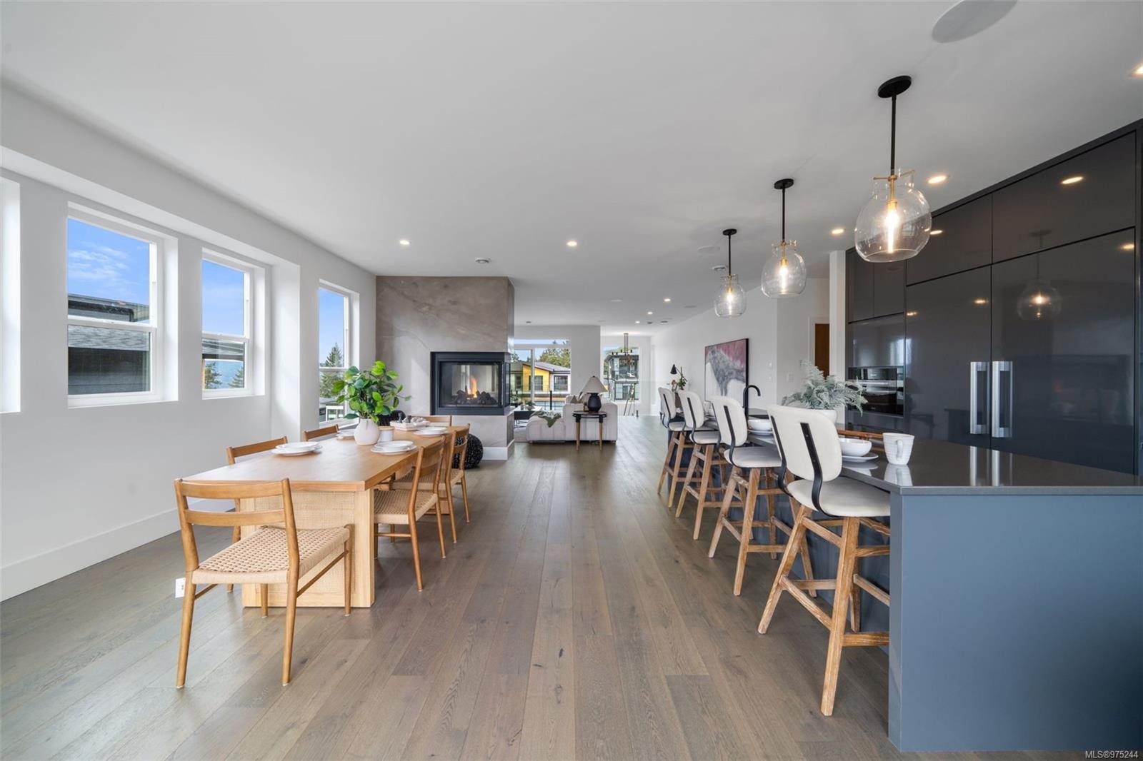 1221 Viewtop Rd, Duncan, BC