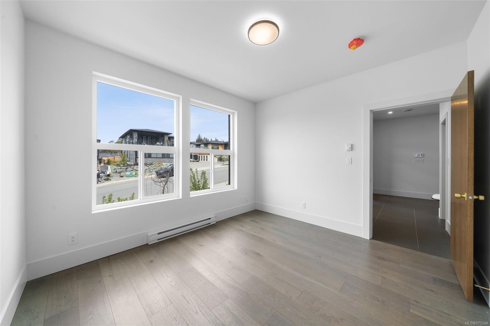 1221 Viewtop Rd, Duncan, BC