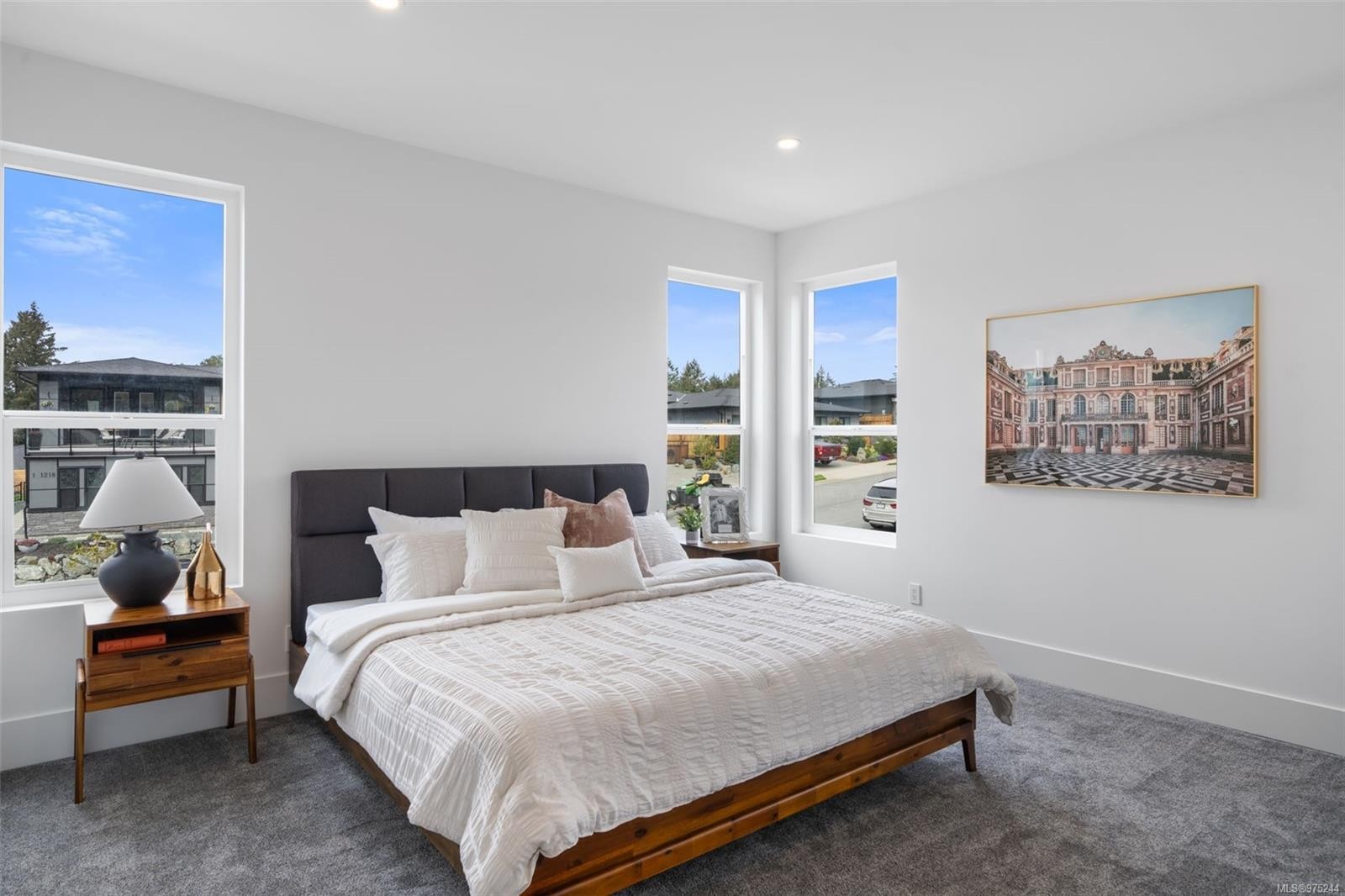 1221 Viewtop Rd, Duncan, BC