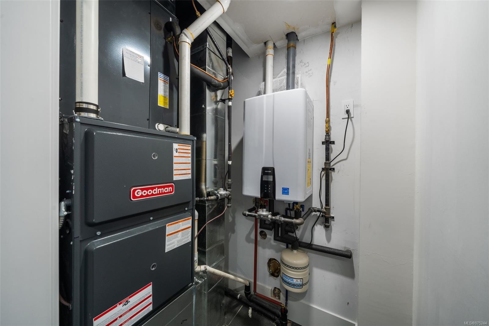 1221 Viewtop Rd, Duncan, BC