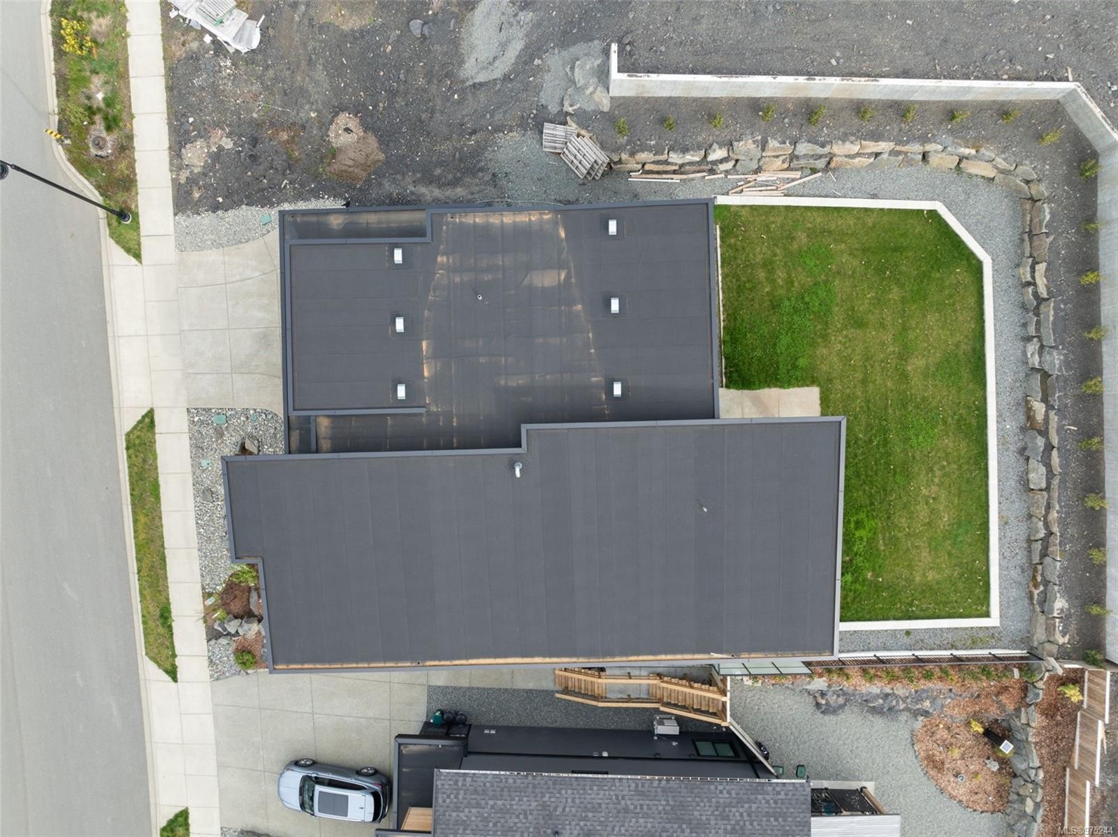 1221 Viewtop Rd, Duncan, BC