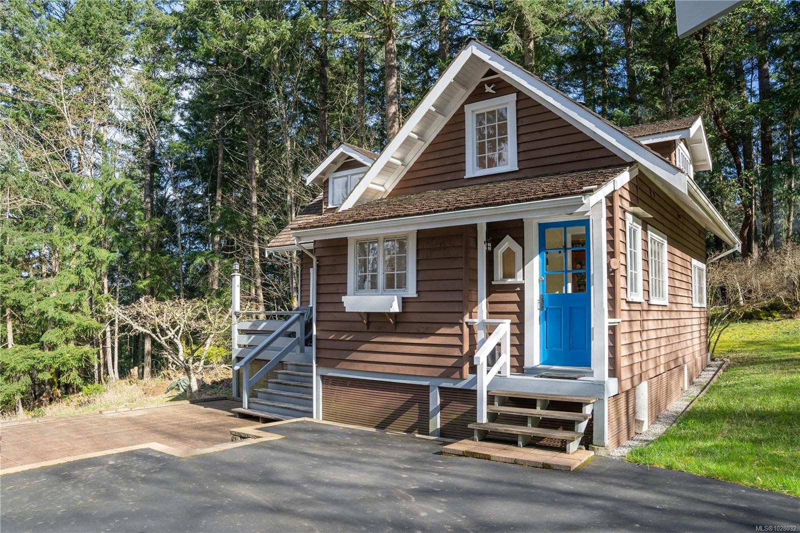 696 Rainbow Rd, Salt Spring, BC