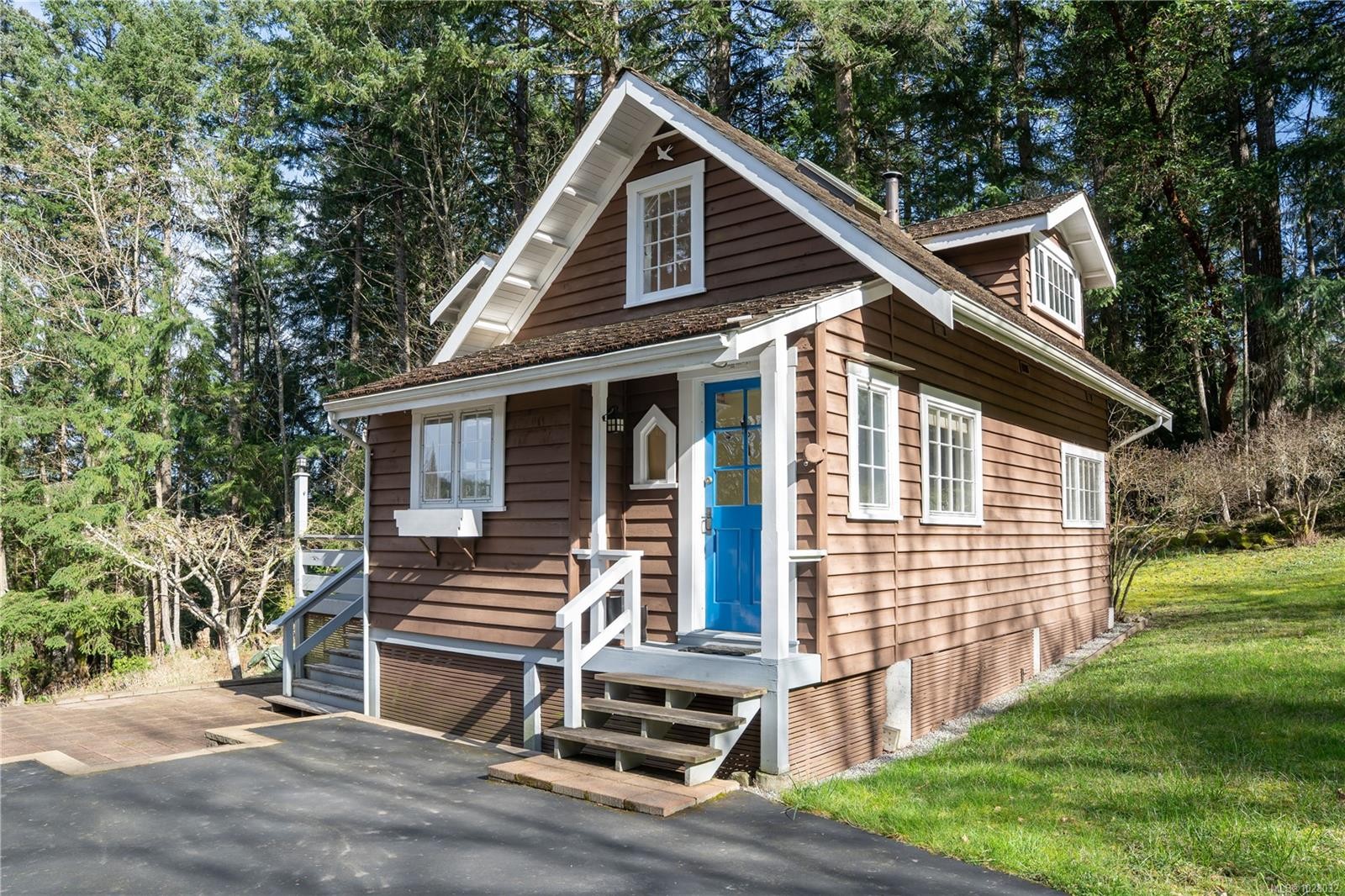 696 Rainbow Rd, Salt Spring, BC