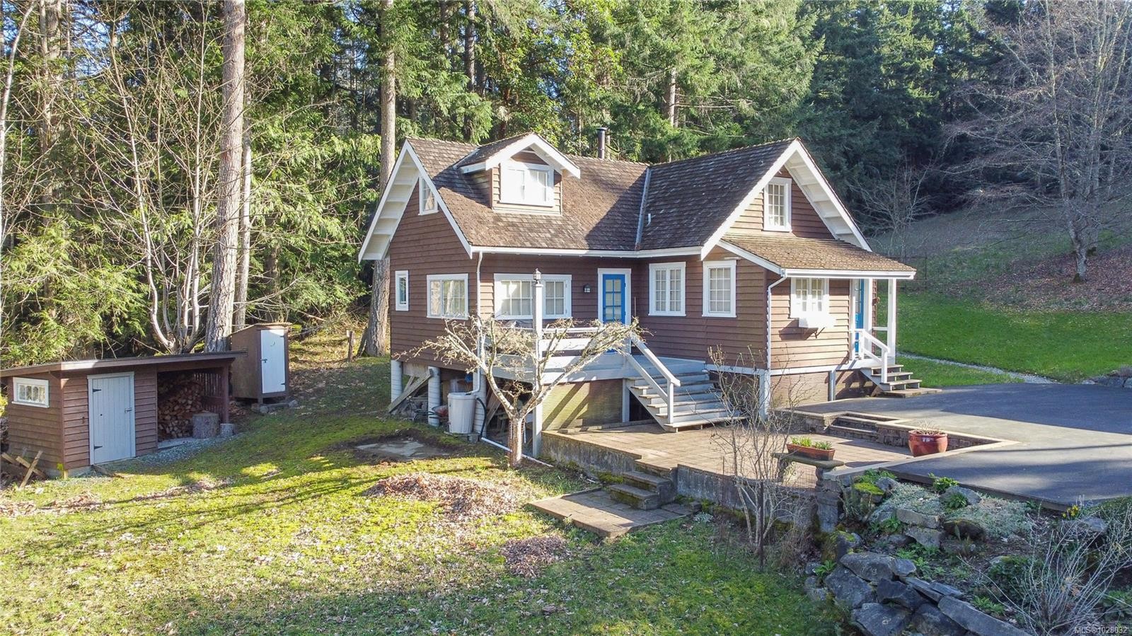 696 Rainbow Rd, Salt Spring, BC