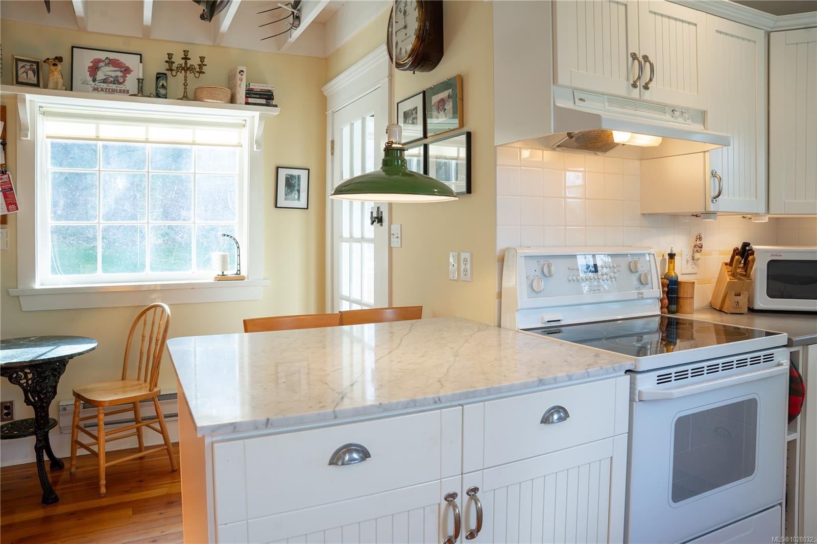 696 Rainbow Rd, Salt Spring, BC