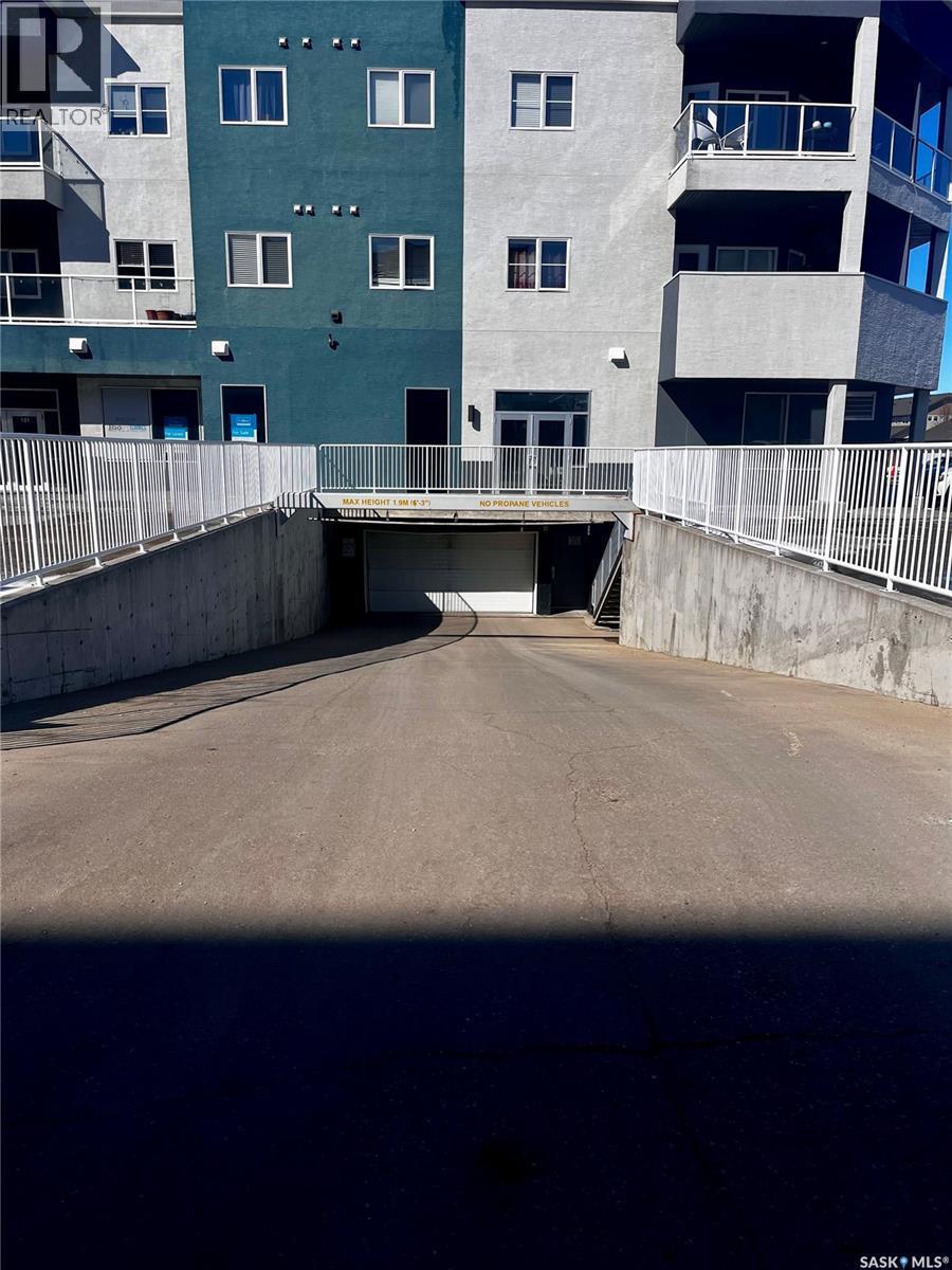 P89 412 Willowgrove Square, Saskatoon, SK - Outdoor