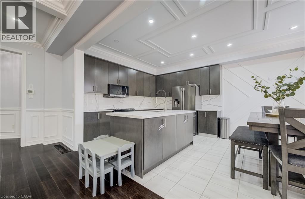 524 Linden Drive, Cambridge, ON - Indoor Photo Showing Kitchen