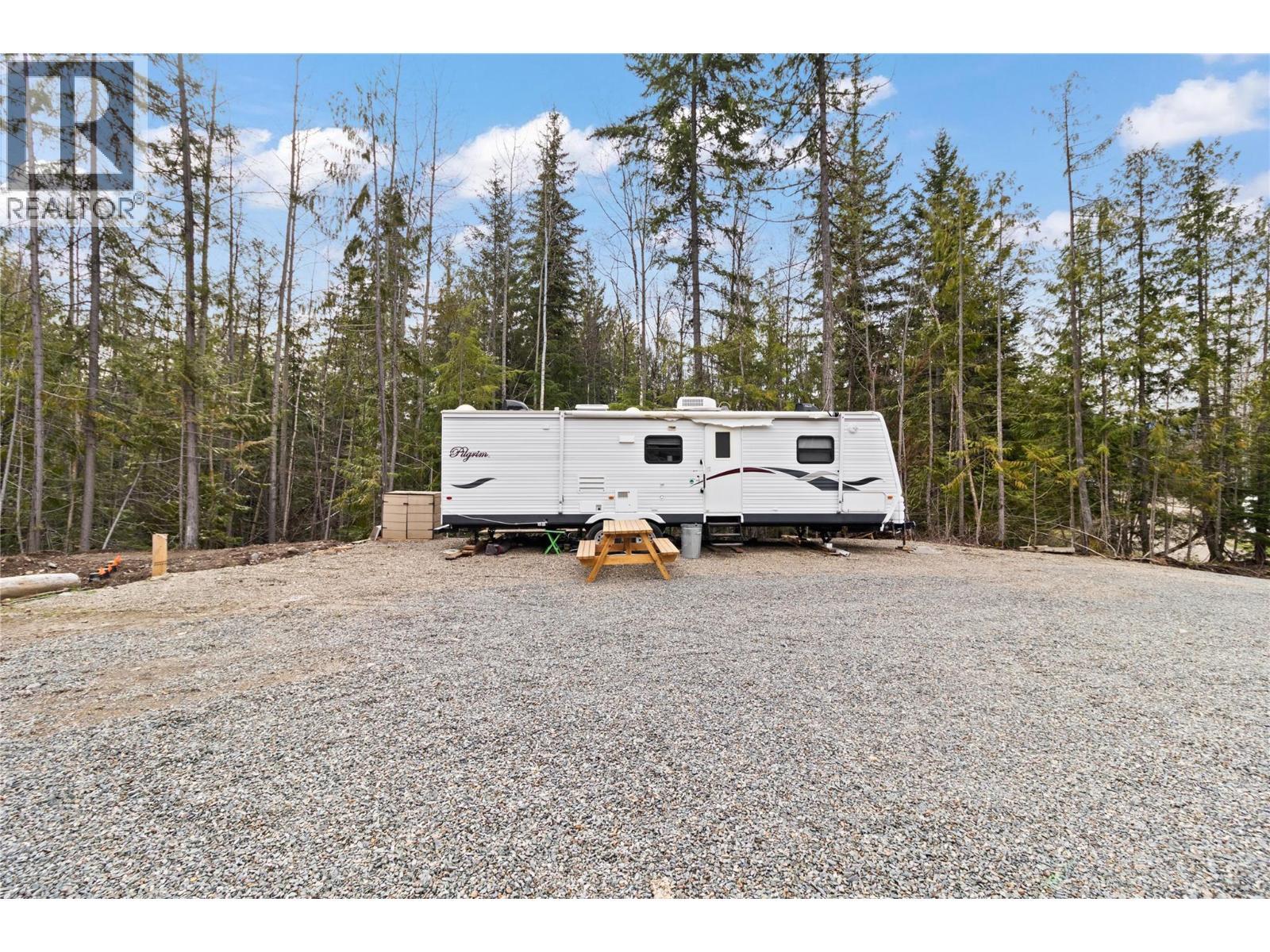 7670 Mountain Drive, Anglemont, BC