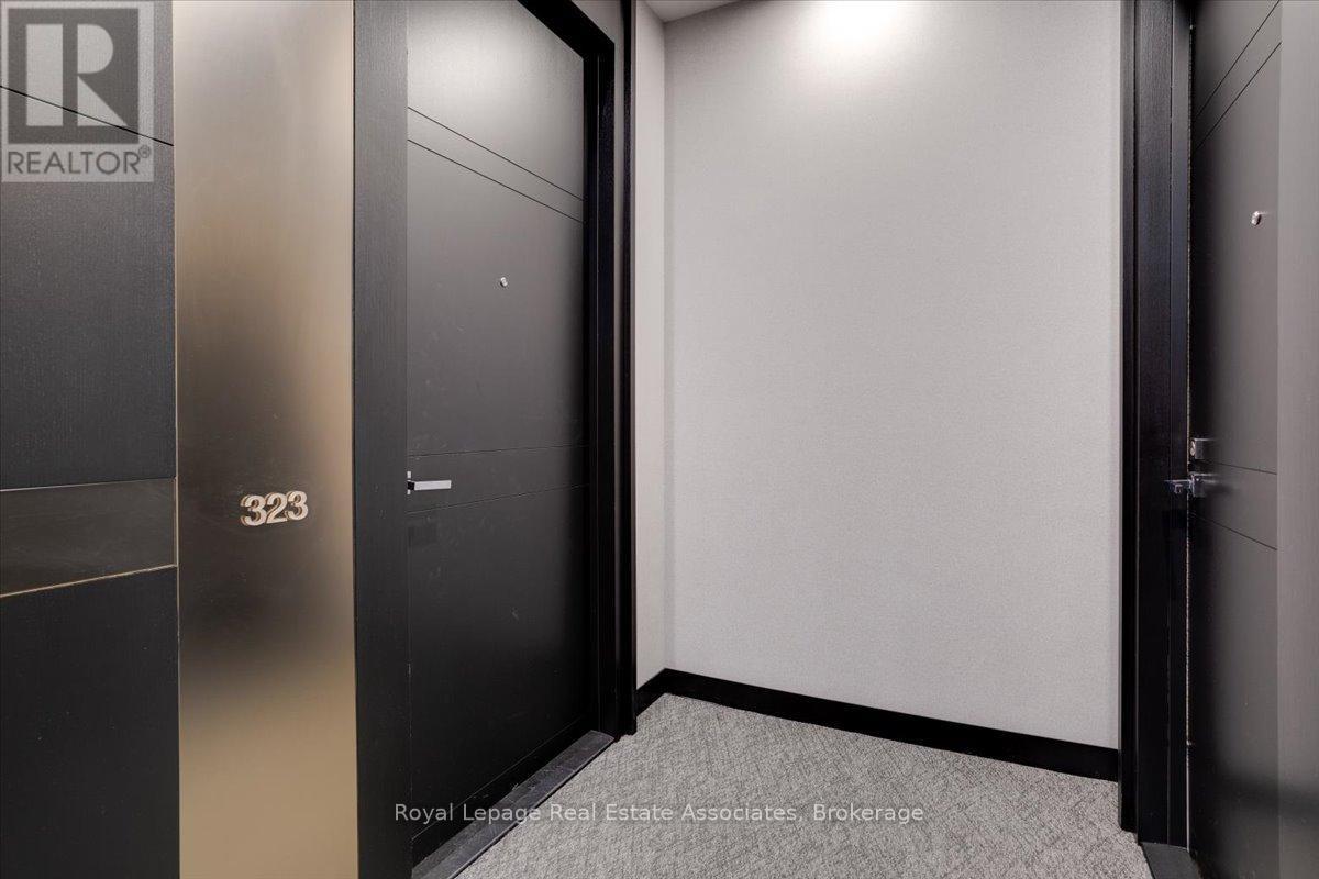 323 - 29 Queens Quay E, Toronto, ON - Indoor Photo Showing Other Room