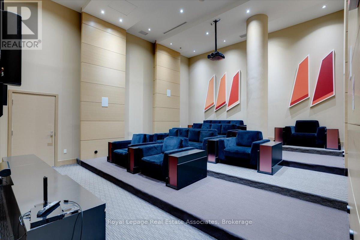 323 - 29 Queens Quay E, Toronto, ON - Indoor Photo Showing Other Room