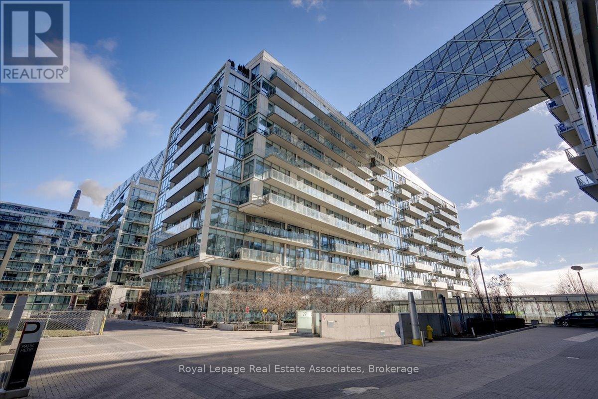 323 - 29 Queens Quay E, Toronto, ON - Outdoor