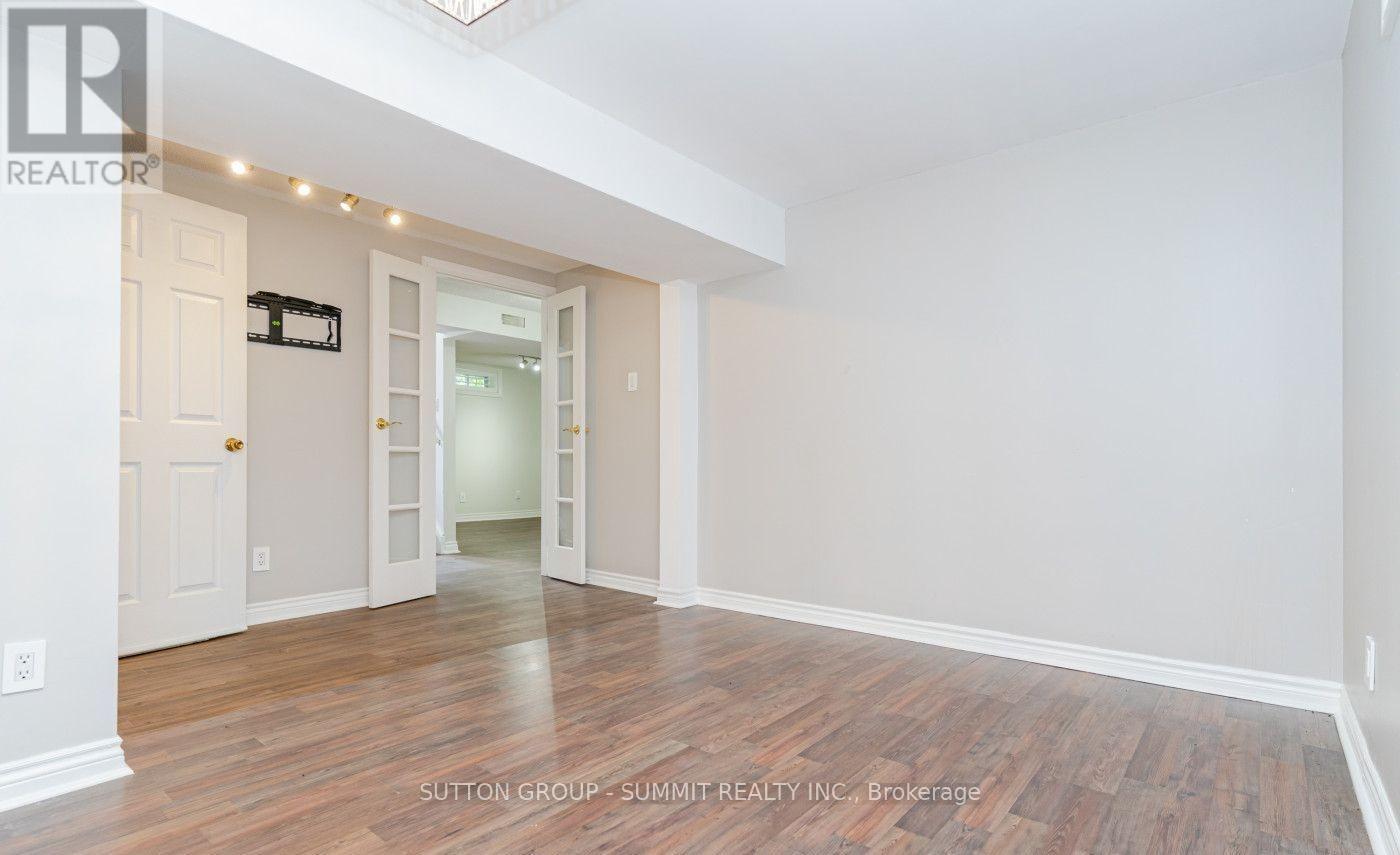 1100 Feeley Court, Mississauga, ON - Indoor Photo Showing Other Room
