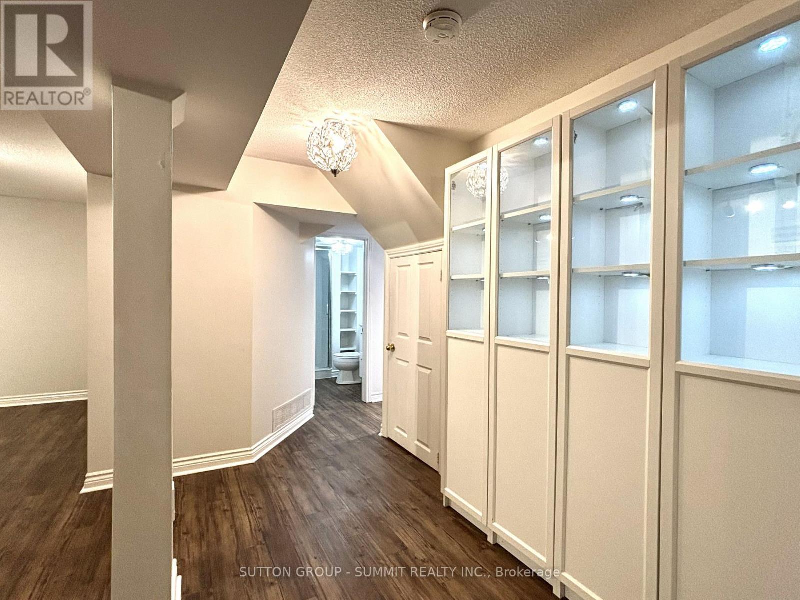 1100 Feeley Court, Mississauga, ON - Indoor Photo Showing Other Room