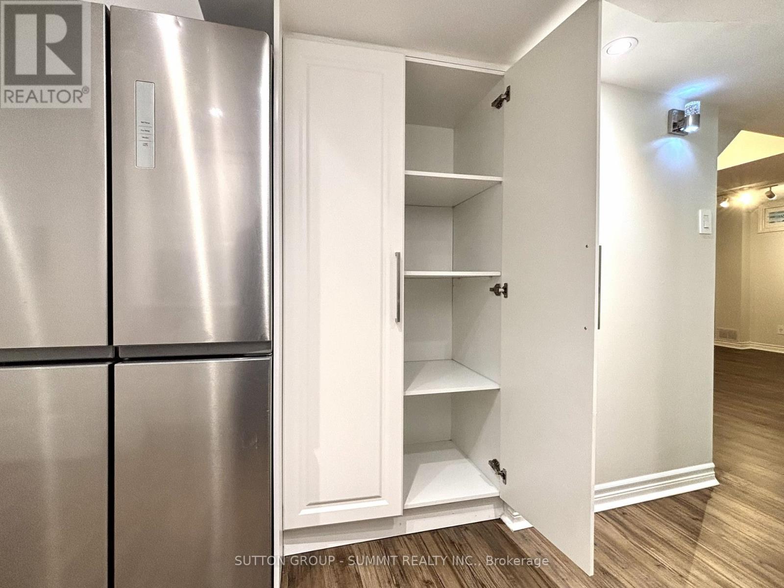1100 Feeley Court, Mississauga, ON - Indoor