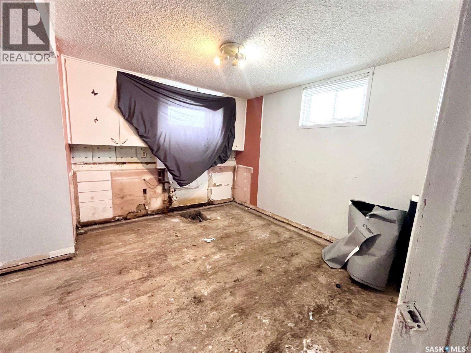 428 11Th Street E, Prince Albert, SK - Indoor Photo Showing Other Room