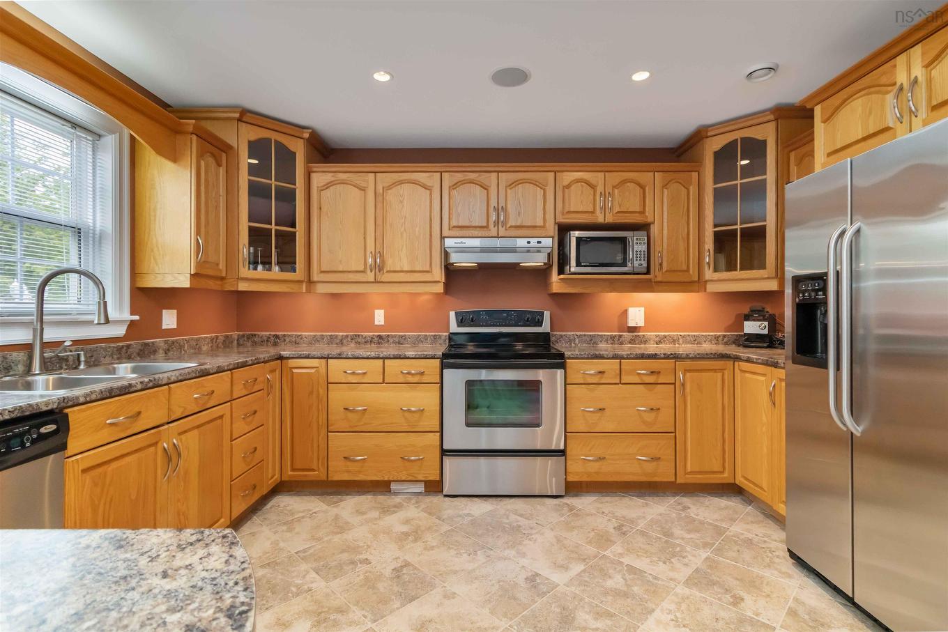 16 Valerie Court, Windsor Junction, NS