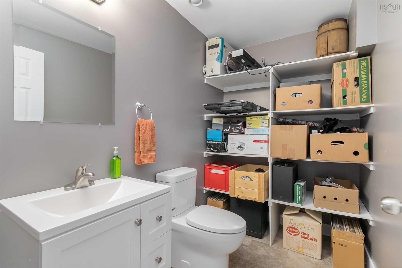 16 Valerie Court, Windsor Junction, NS