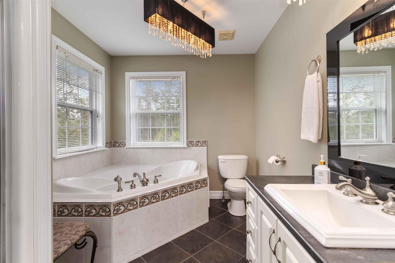 16 Valerie Court, Windsor Junction, NS