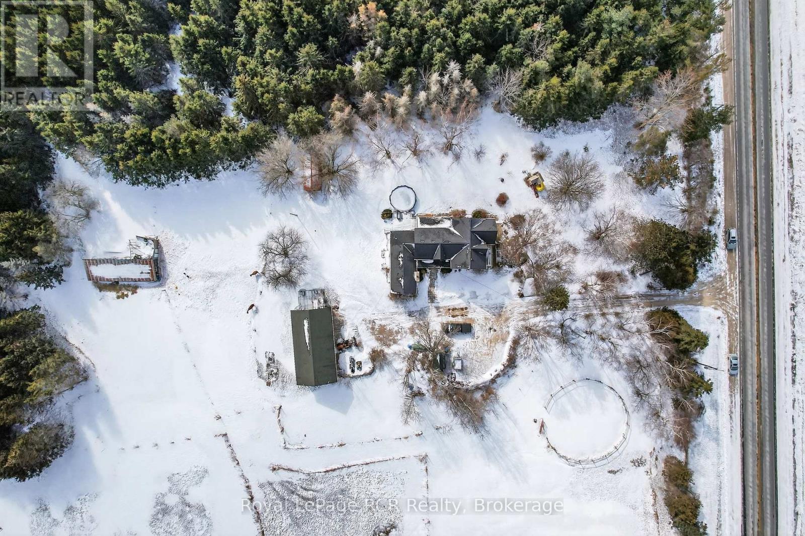 2553 County Road 42, Clearview, ON - Outdoor With View