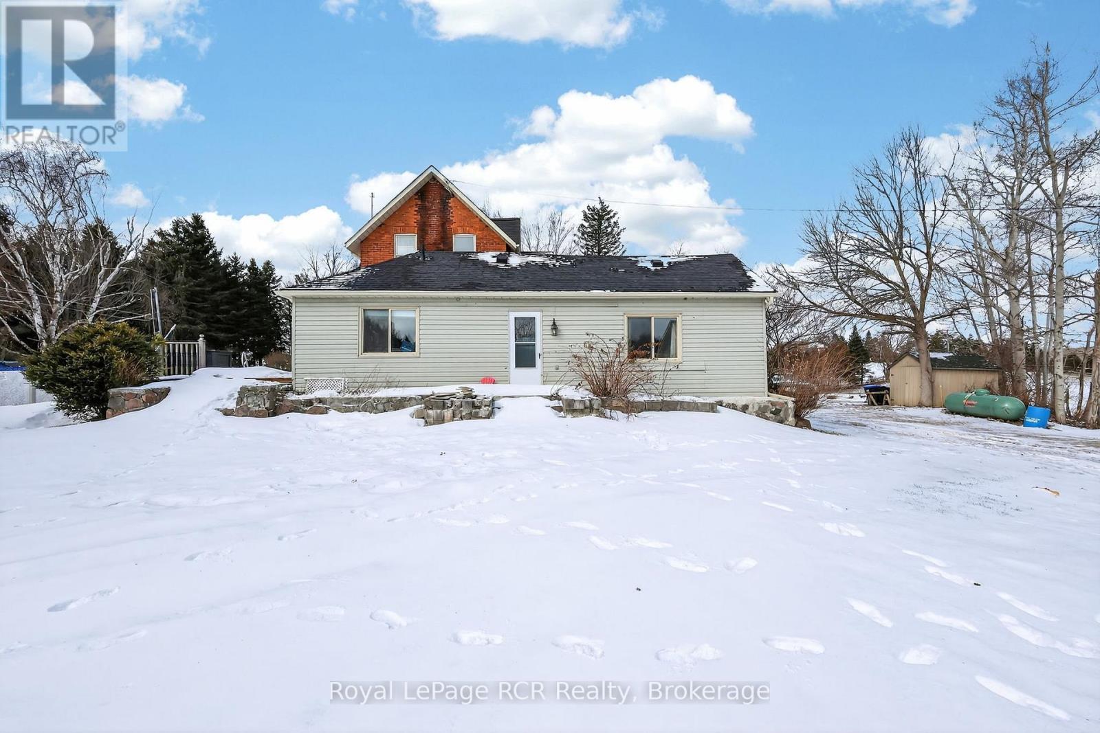 2553 County Road 42, Clearview, ON - Outdoor