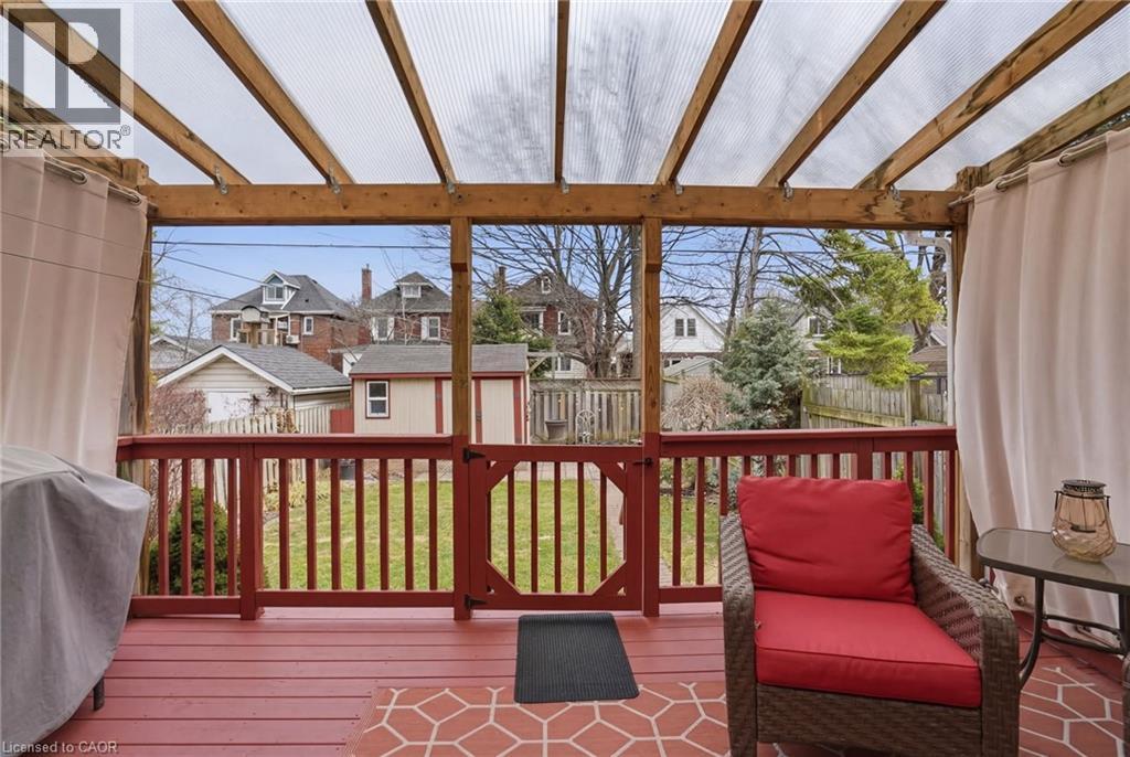 223 Park Row S, Hamilton, ON - With Deck Patio Veranda With Exterior