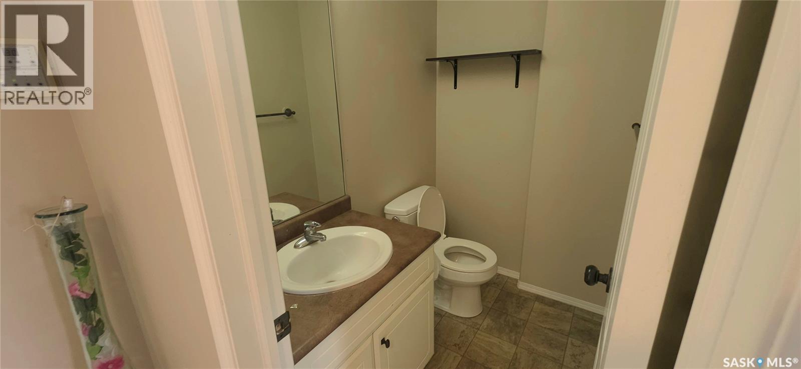 2955 Mcclocklin Road, Saskatoon, SK - Indoor Photo Showing Bathroom