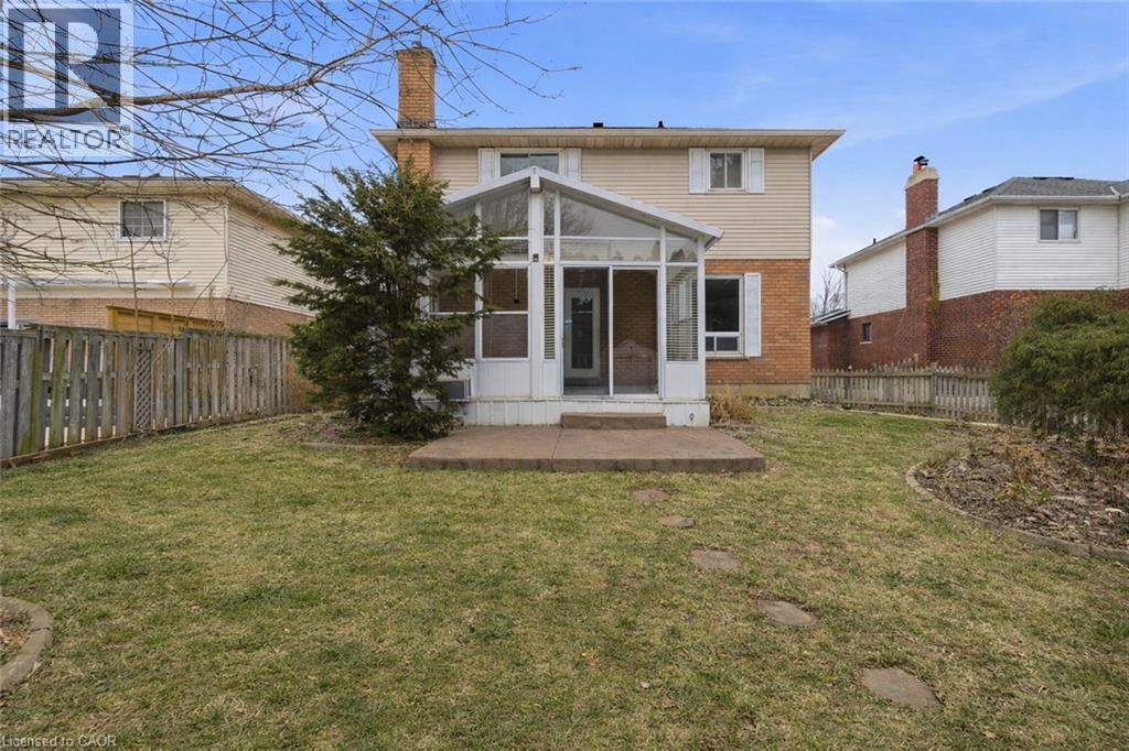 12 Sumner Crescent, Grimsby, ON - Outdoor