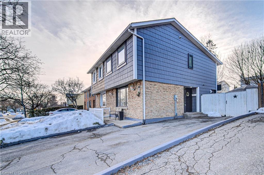 150 Glamis Road, Cambridge, ON - Outdoor