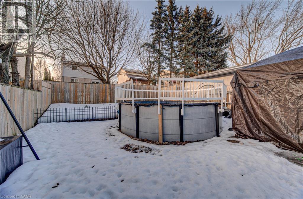 150 Glamis Road, Cambridge, ON - Outdoor