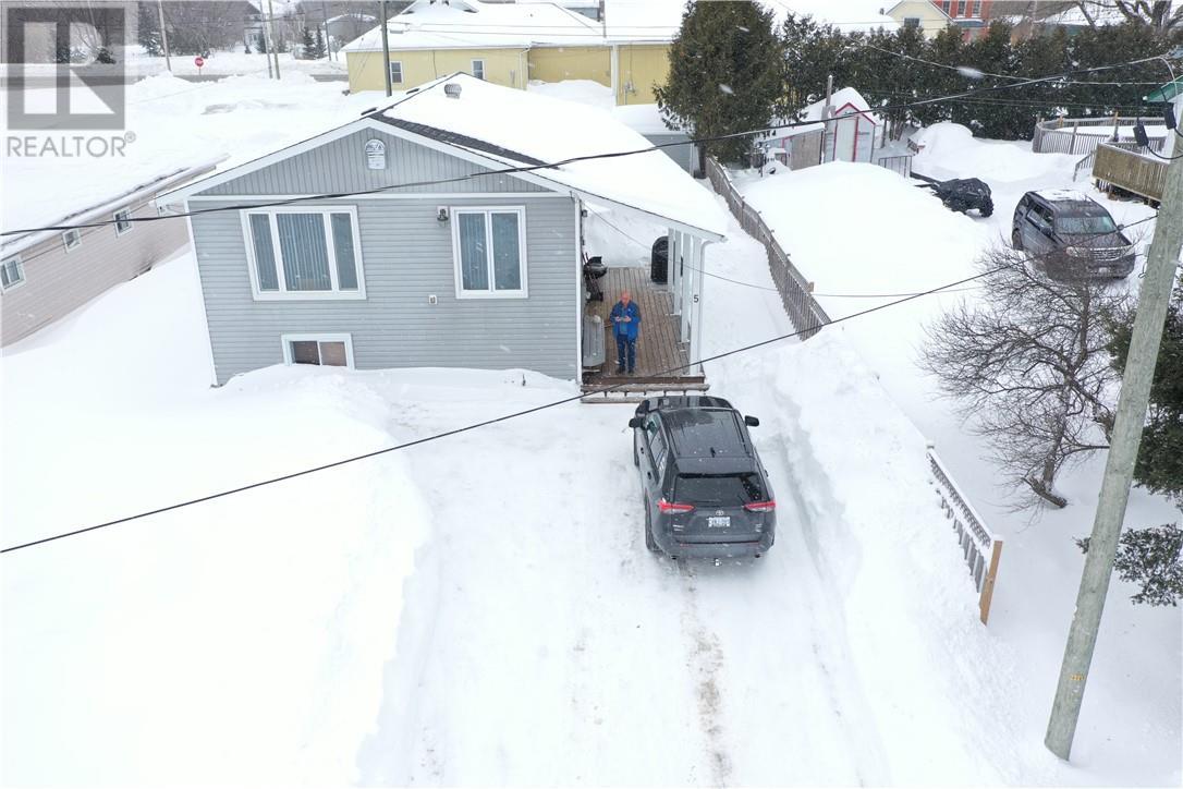 5 Algoma, Webbwood, ON - Outdoor