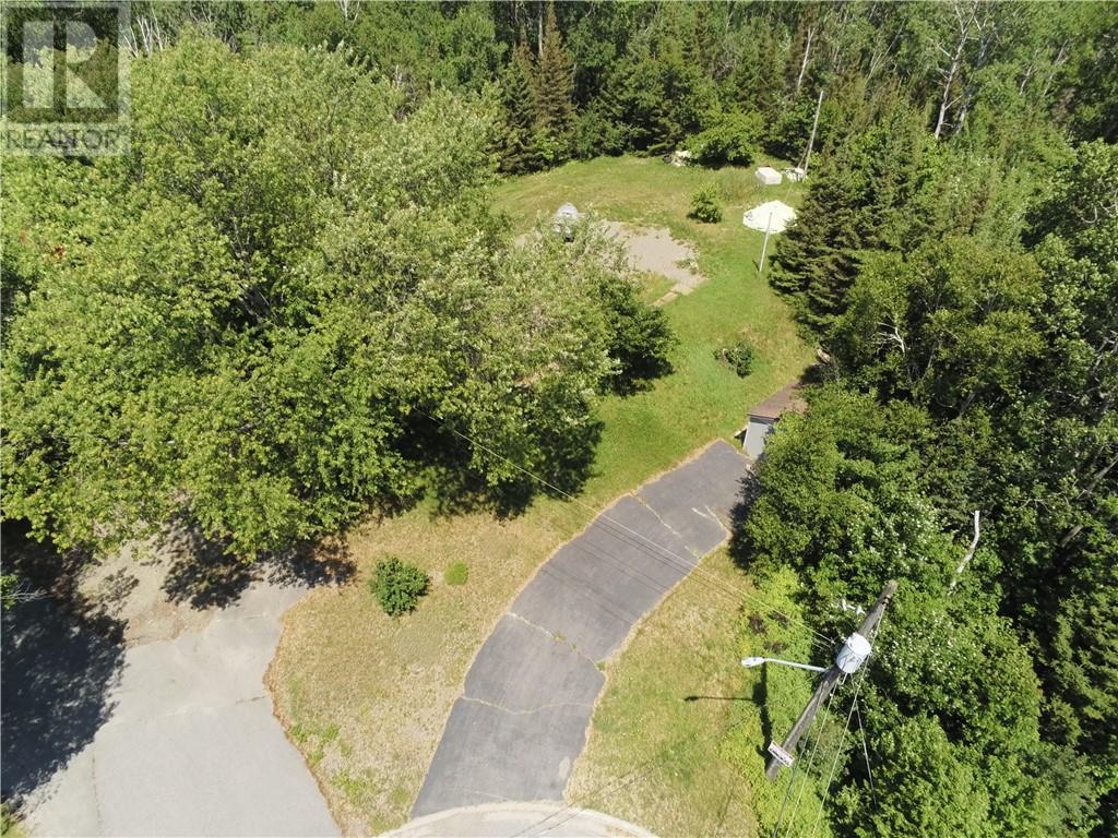 6 Gill Crescent, Onaping, ON