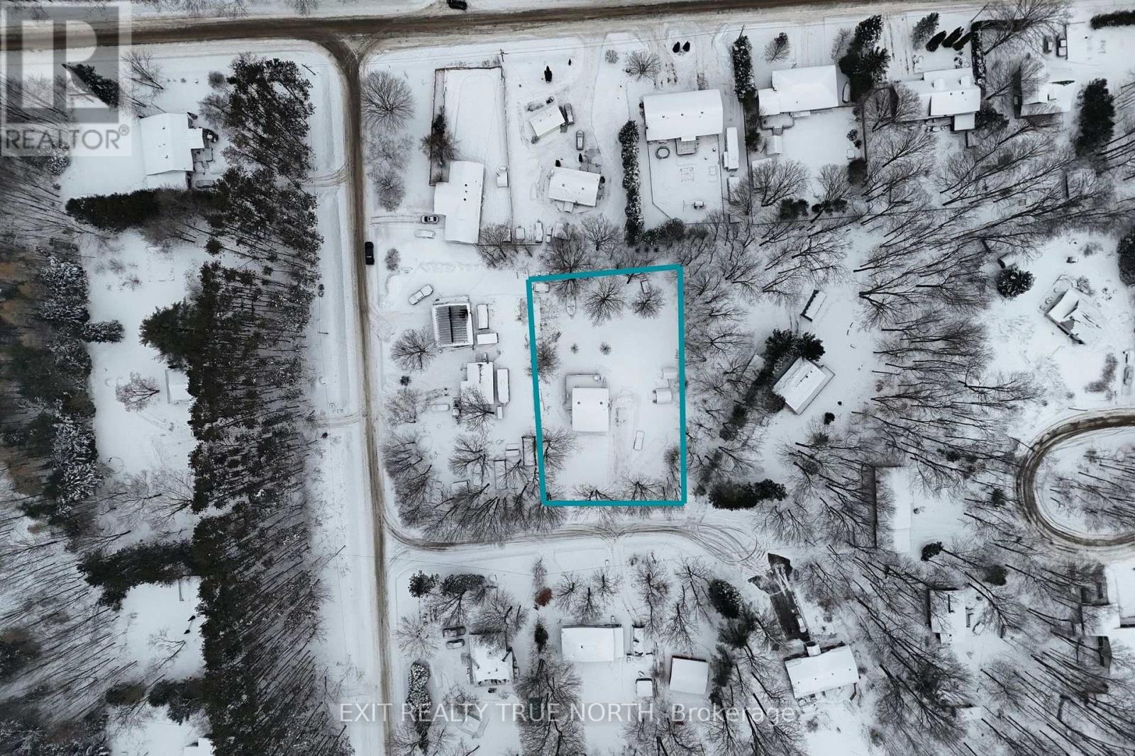 8 Robin Court, Tiny, ON - With View