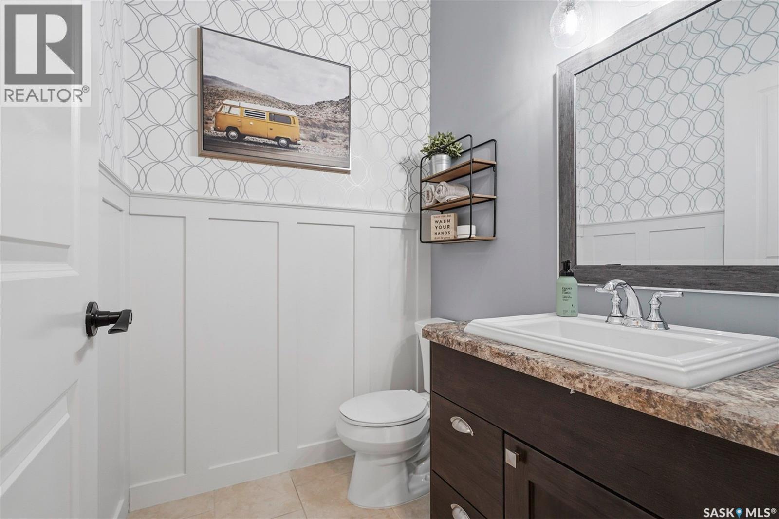 516 Atton Lane, Saskatoon, SK - Indoor Photo Showing Bathroom
