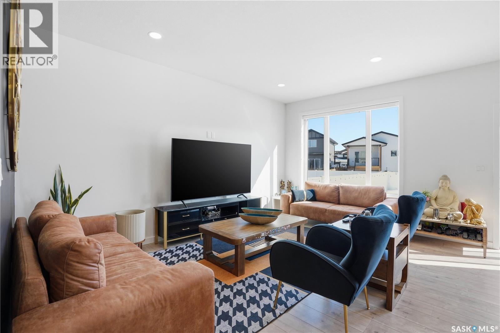360 Barrett Street, Saskatoon, SK - Indoor Photo Showing Living Room